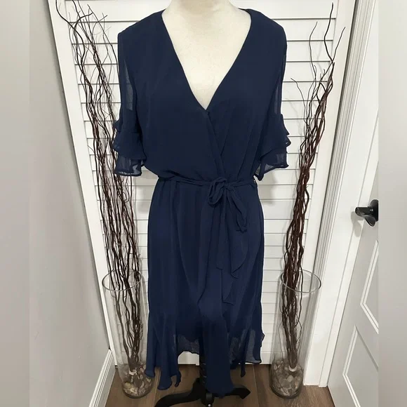 Emma & Michele | Dresses | Emma Michele Size 6 Blue Flowy Midi Dress |  Poshmark